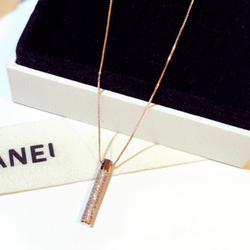 14k Rose gold & sterling sliver diamond necklace
